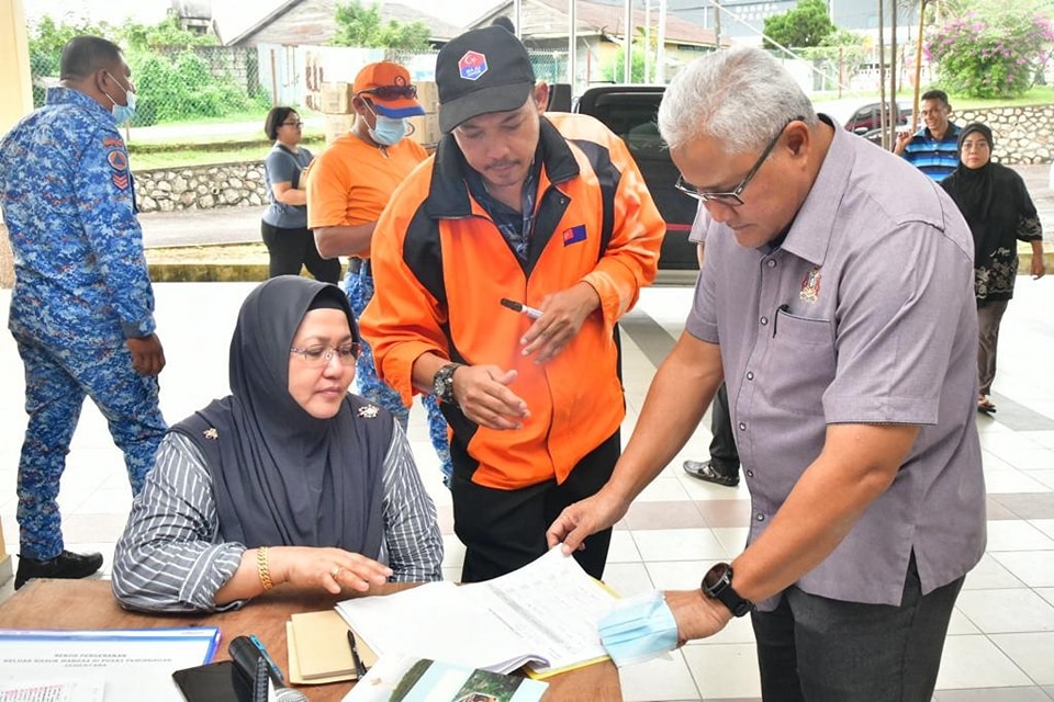 Lawatan ke Pusat Pemindahan Sementara